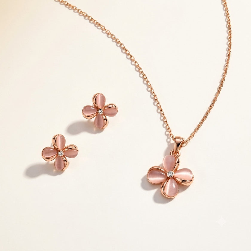 Blush Floral Clover Pendant Set