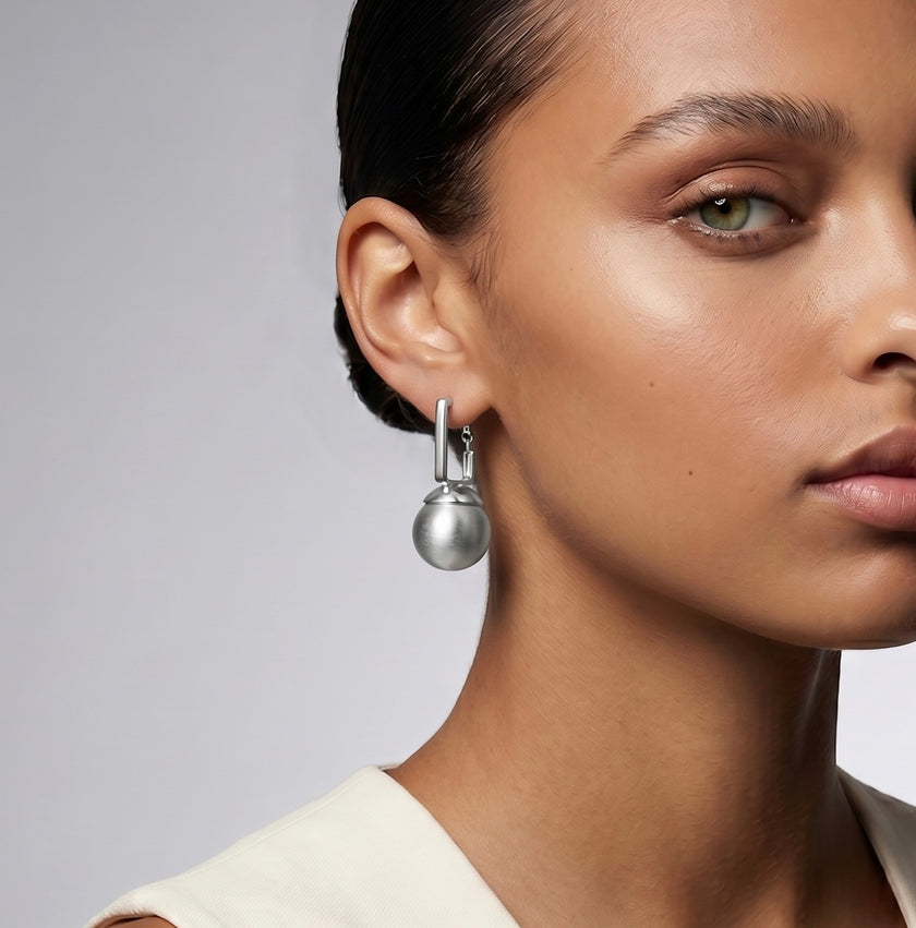 Brushed Mood Silver Orbit Earrings