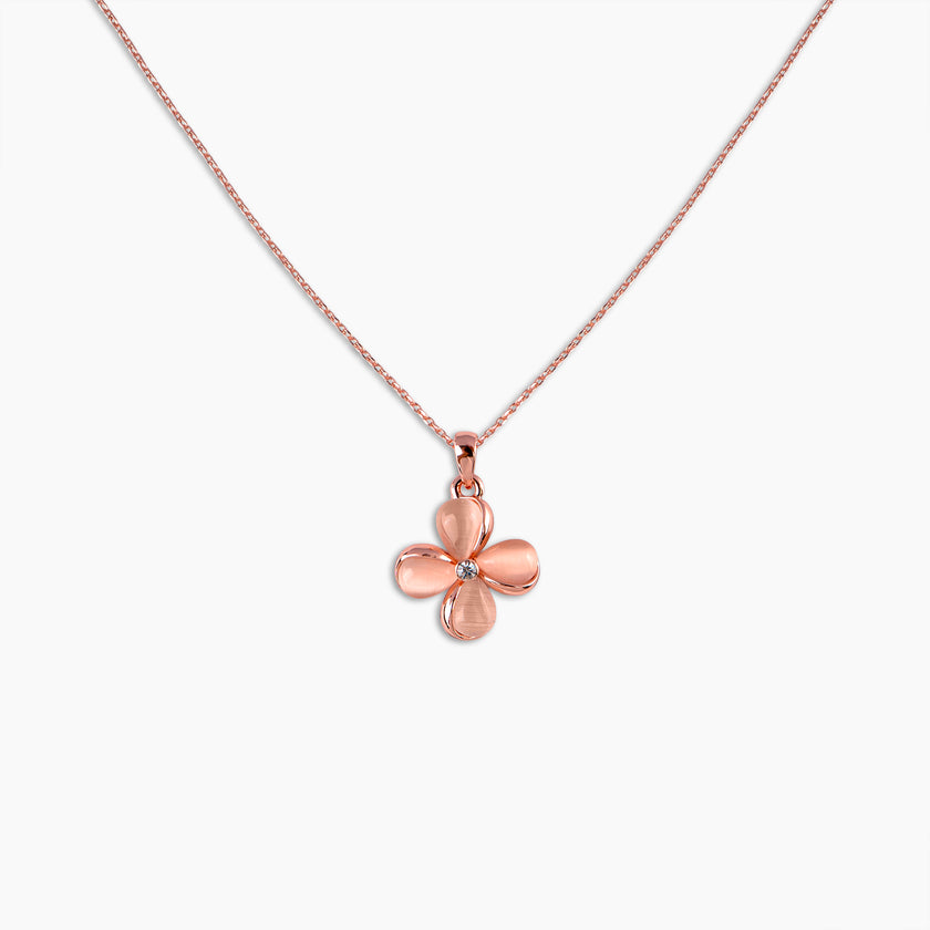Blush Floral Clover Pendant Set