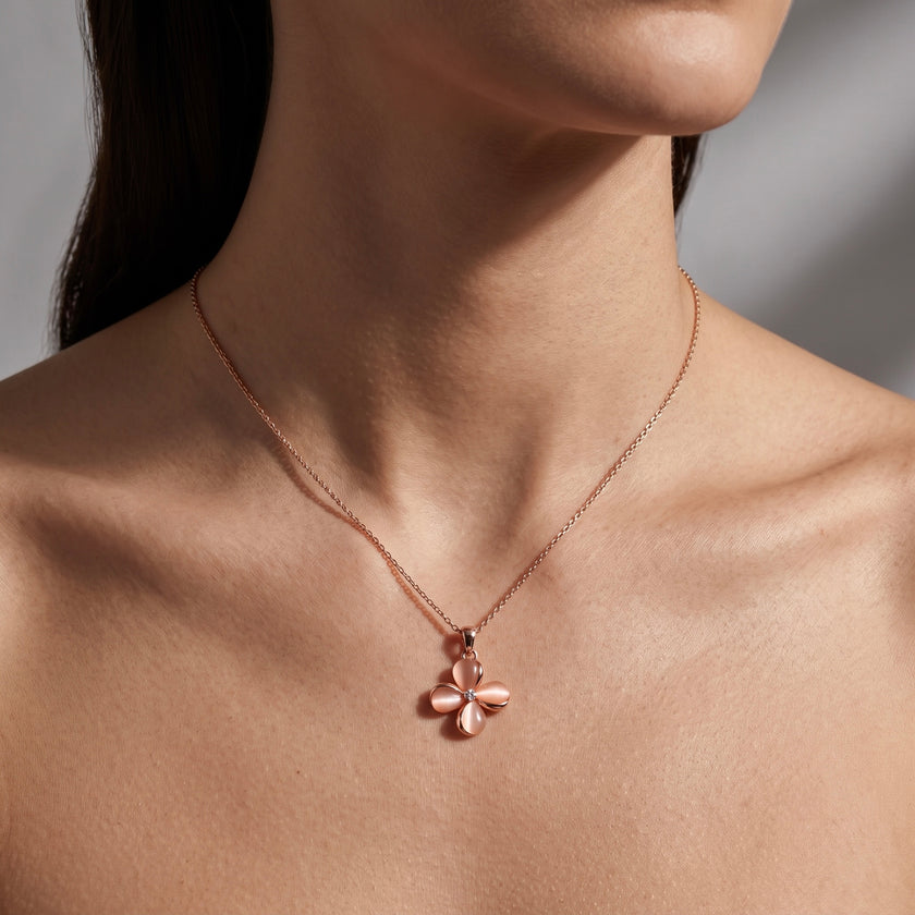 Blush Floral Clover Pendant Set