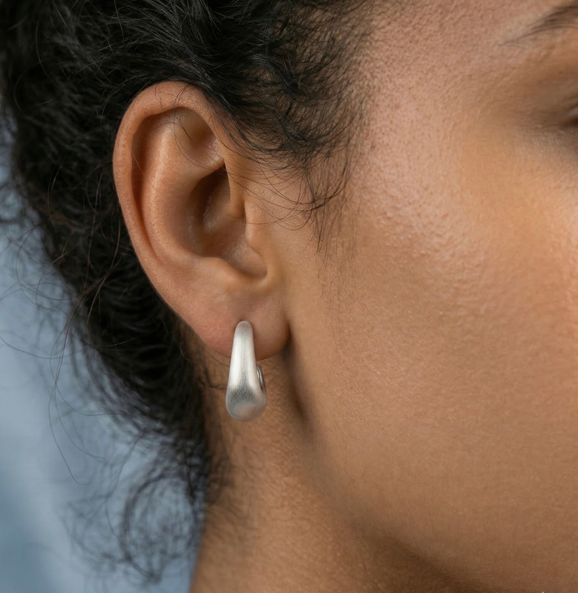 Brushed Mood Silver Hoops