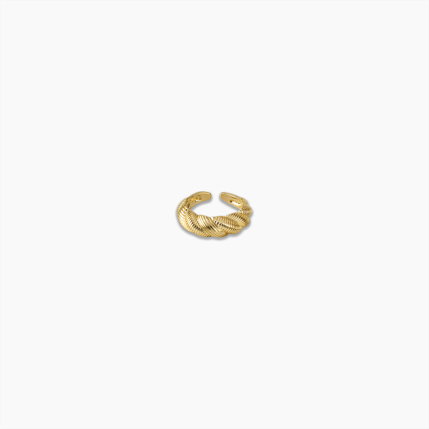 Crossaint Ring